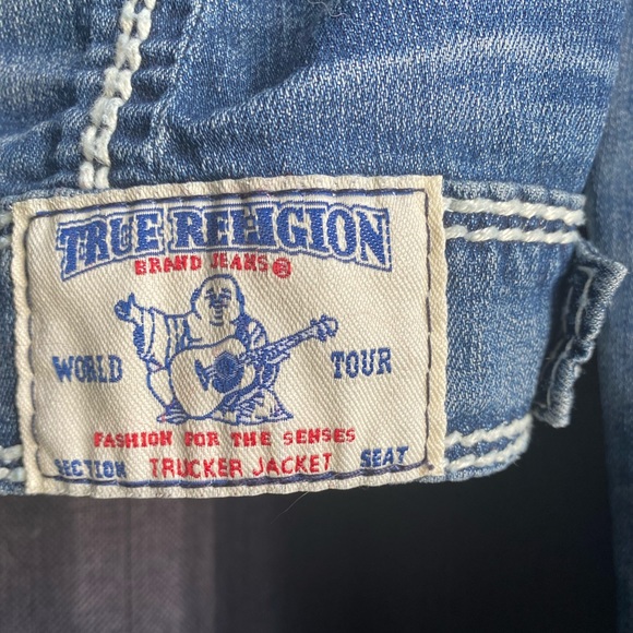 True Religion jean jacket. Classic white stitching. Distressed, blue size small - Picture 9 of 11